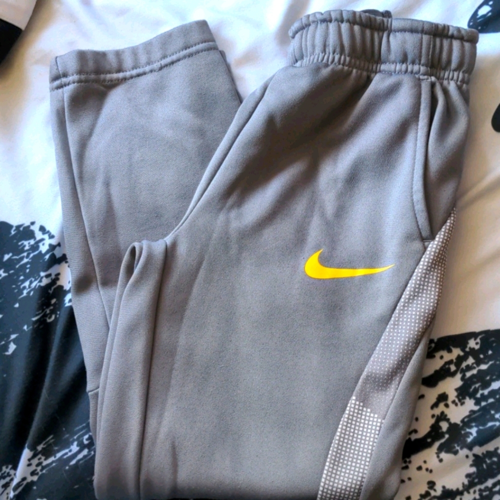 Nike sweatpants
